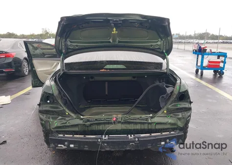 2011 Toyota Camry Le z USA, uszkodzony, nr VIN 4T1BF3EK9BU617018